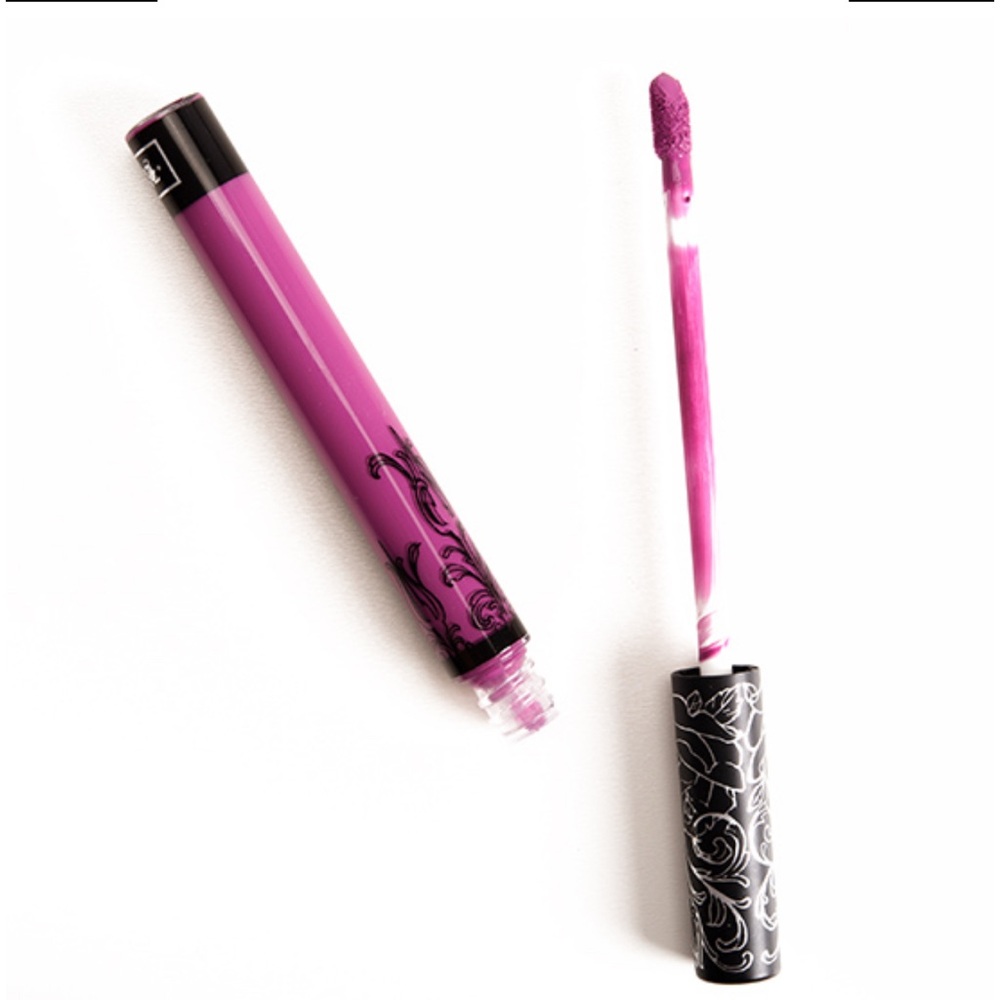 KVD Susperia Everlasting Liquid Lipstick - Picture 2 of 6